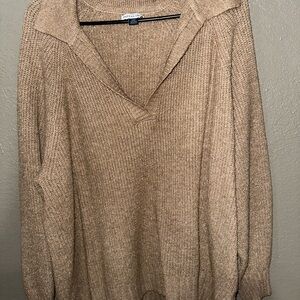 American Eagle Outfitters V-Neck Tan Sweater